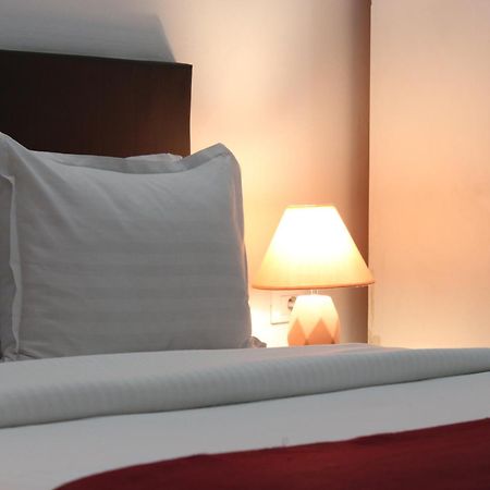 Hotel Belle Vie Киншаса Экстерьер фото