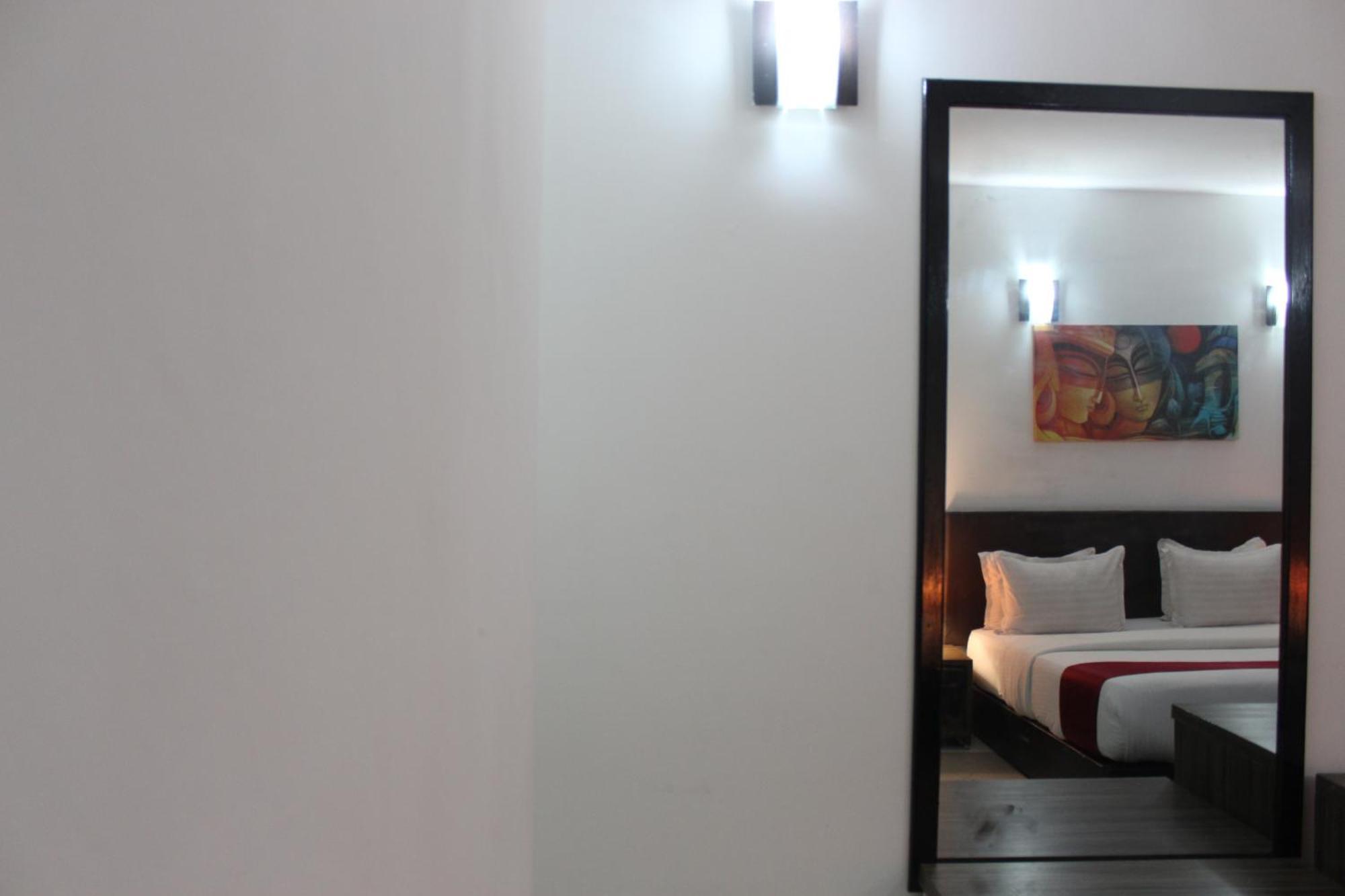 Hotel Belle Vie Киншаса Экстерьер фото